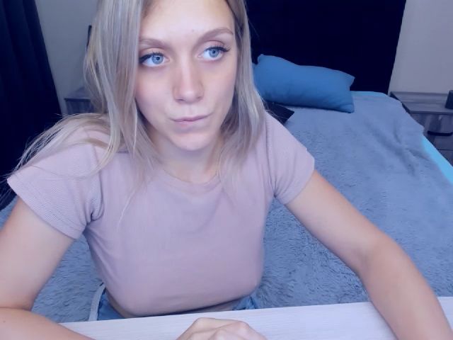 Live sex webcam photo for MeganKind #258554294