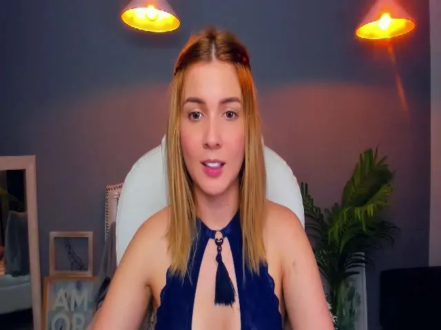 Live sex webcam photo for Alysonluvv #254604050
