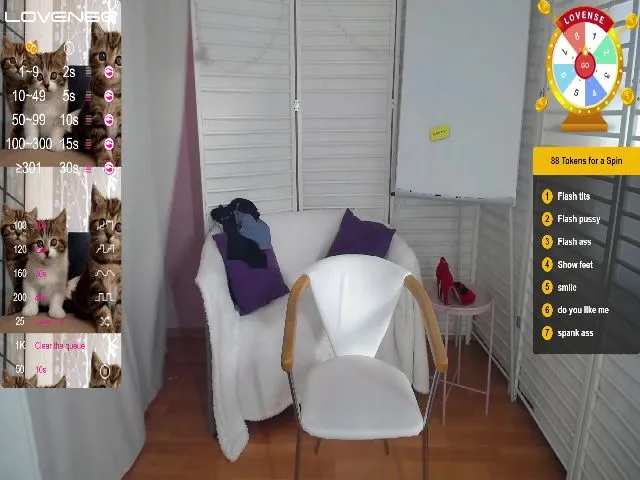 Live sex webcam photo for StayWild21 #261108093