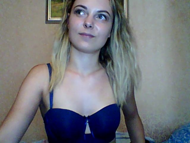 Live sex webcam photo for BreeAngel #253722279