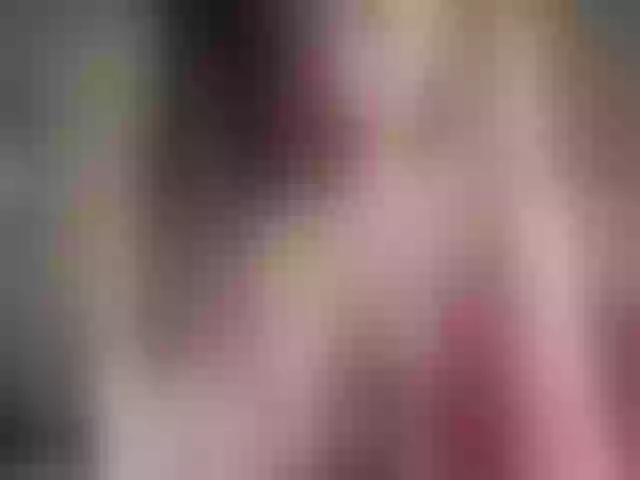 Live sex webcam photo for sara-angel-bm #241693716