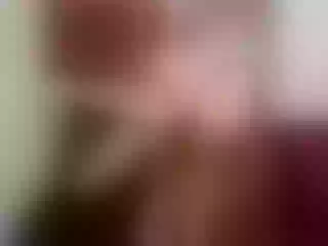 Live sex webcam photo for Emiliarain #252958145