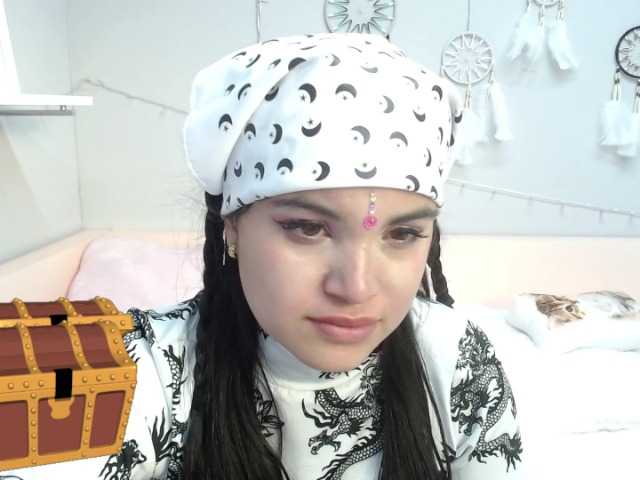 Live sex webcam photo for pretty-love #241438103