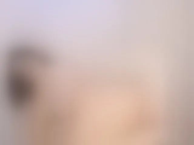 Live sex webcam photo for eliza01 #241357242