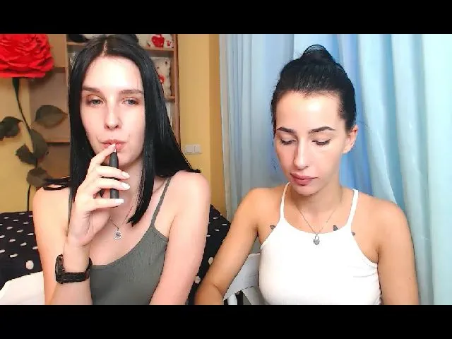 Live sex webcam photo for BruttieHot__ #260630070