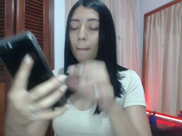 Live sex webcam photo for ThamaraFranc #245242809