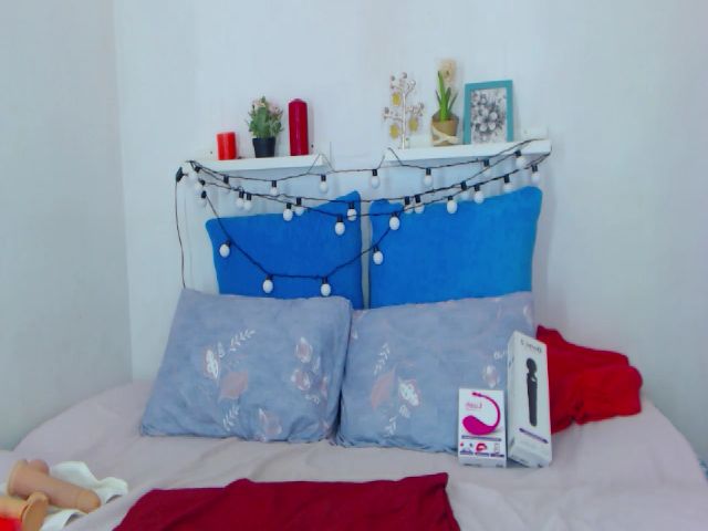 Live sex webcam photo for Lanna_Wolf #260456810