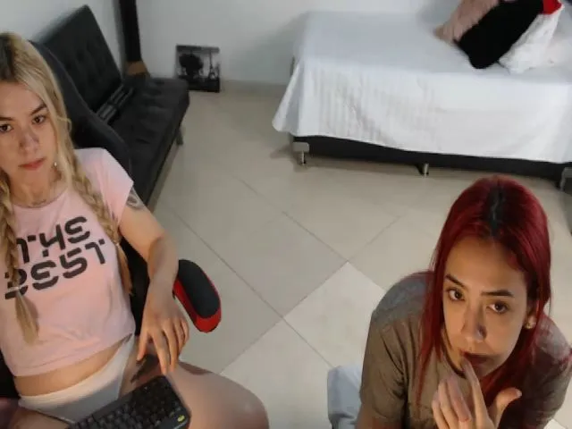 Live sex webcam photo for Thaunhty #264112444