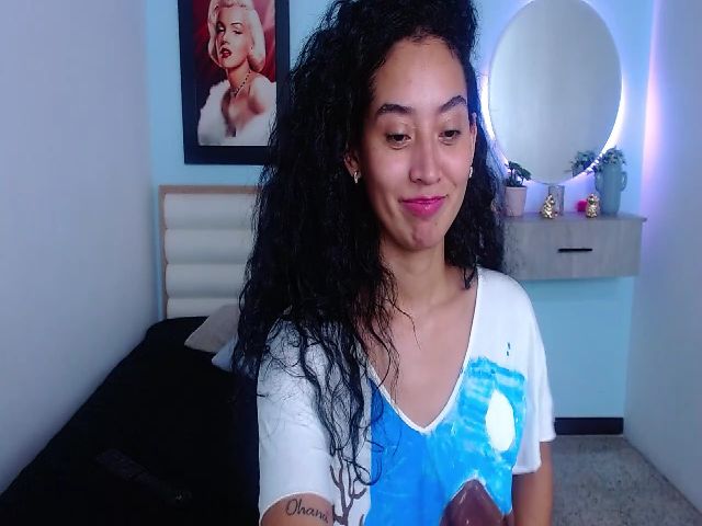 Live sex webcam photo for Jade_lee88 #255967720