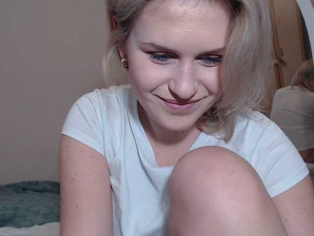 Live sex webcam photo for Holalolla #241243112