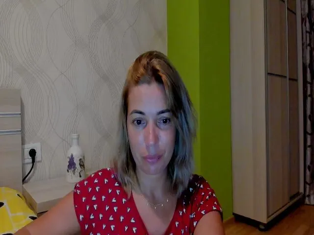 Live sex webcam photo for A_Exclusive_1 #265122198