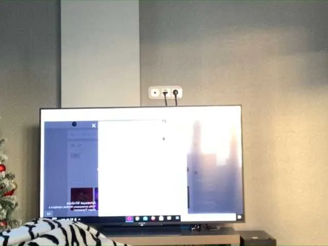 Live sex webcam photo for Youlalia #241040523
