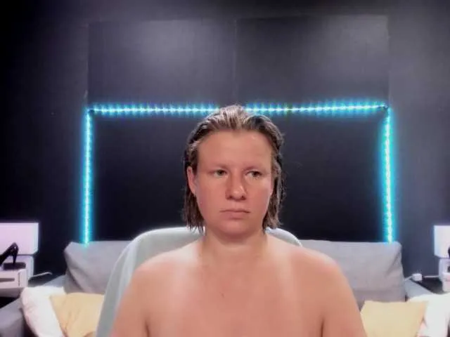 Live sex webcam photo for CoconutLegs #252880666