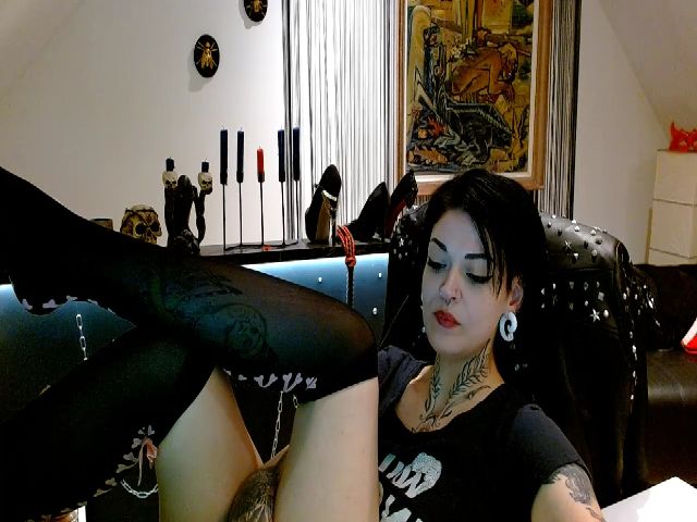 Live sex webcam photo for DaemonInk #254576519