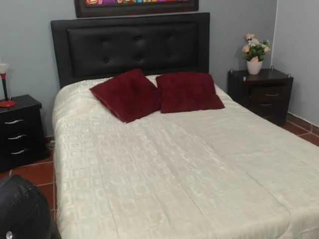 Live sex webcam photo for Channel-lam #260119756
