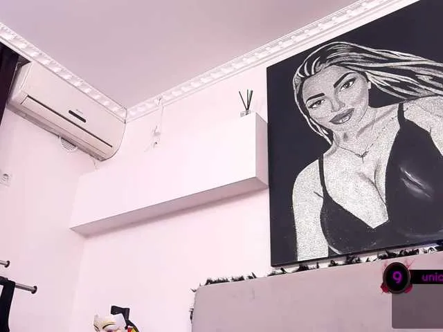 Live sex webcam photo for AngelaMyst #287940241