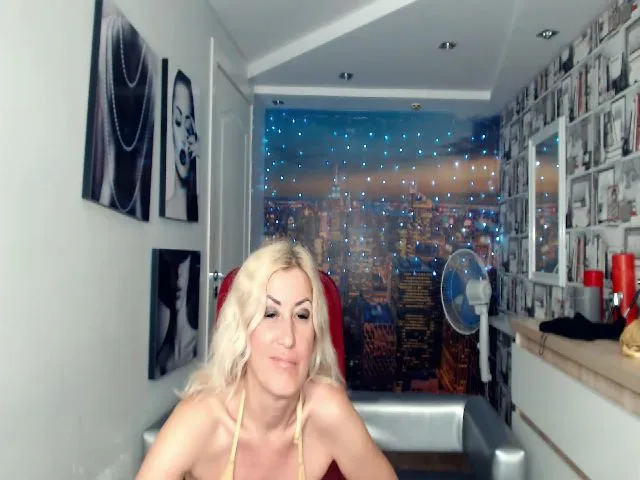 Live sex webcam photo for Lovely_della #252891141