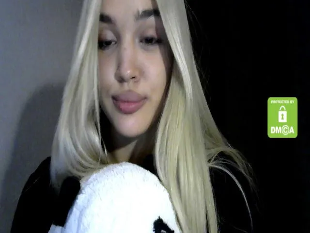 Live sex webcam photo for MyyDream #258294960