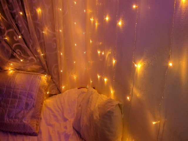 Live sex webcam photo for Annett19 #262381602