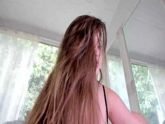 Live sex webcam photo for PerfectAle #265439638