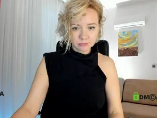 Live sex webcam photo for Colette1W #240751941