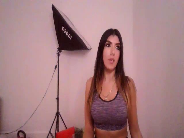 Live sex webcam photo for ElyMarie #258153553