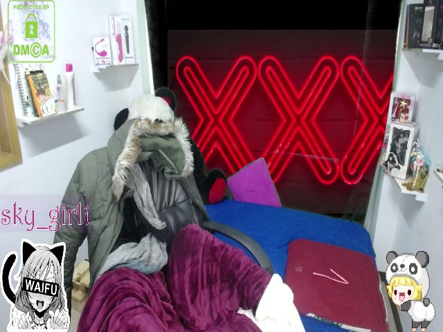 Live sex webcam photo for Sky_girl1 #259990157