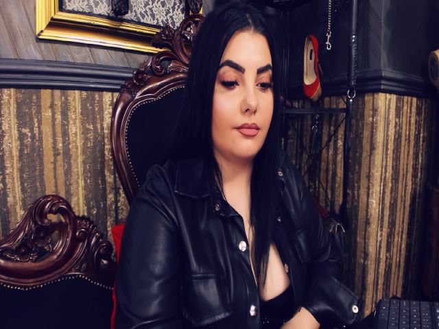 Live sex webcam photo for MelissaGlow #256865307