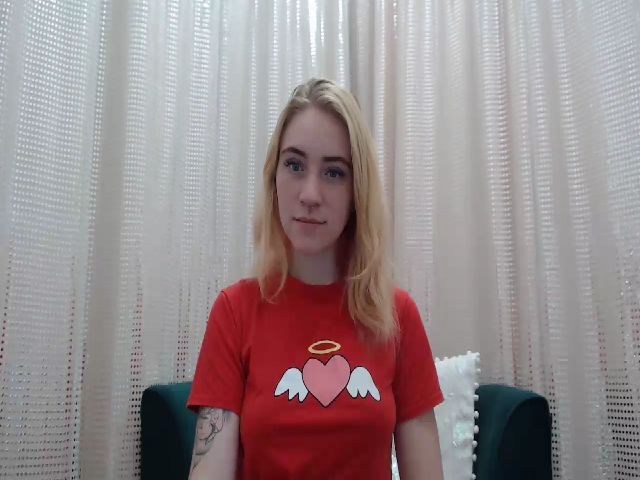 Live sex webcam photo for RedBerryy #263433882