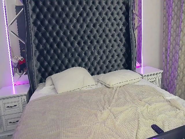 Live sex webcam photo for Gabrielllaa #262932184