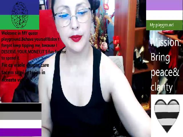 Live sex webcam photo for ImperatrizaS #262951478