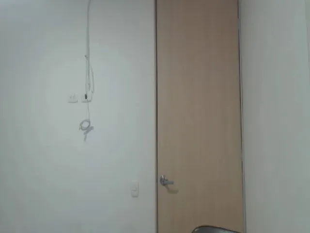 Live sex webcam photo for Princs #263674984