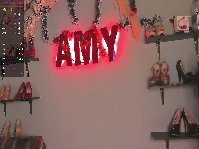 Live sex webcam photo for Amy_Starfire #259084876