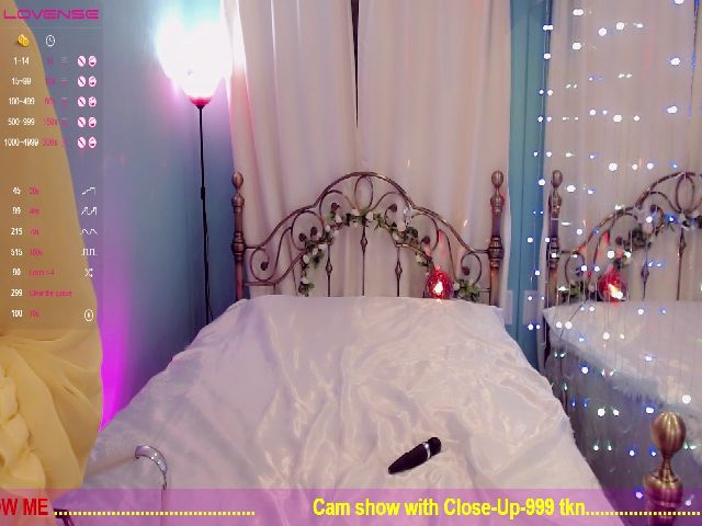 Live sex webcam photo for AnnieGOld #262290977