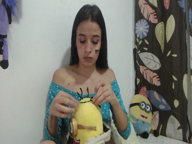 Live sex webcam photo for Mariana__Cute #255785947