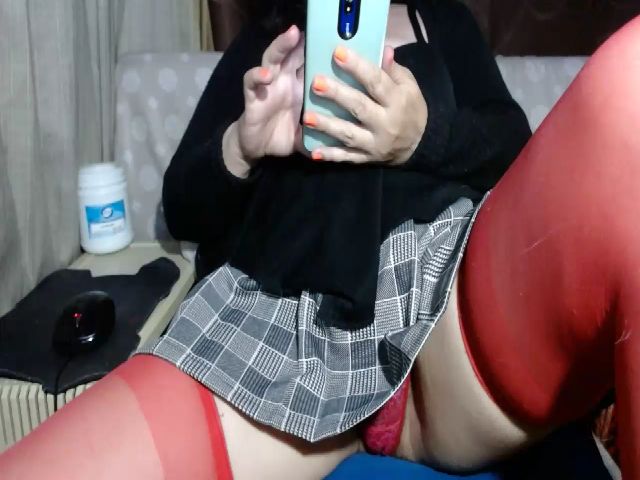 Live sex webcam photo for Carolinessex #258645354