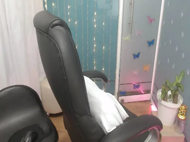 Live sex webcam photo for Anahi_moore #264551572