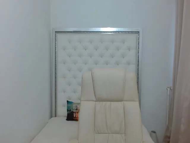 Live sex webcam photo for Eryka_joy #263117177
