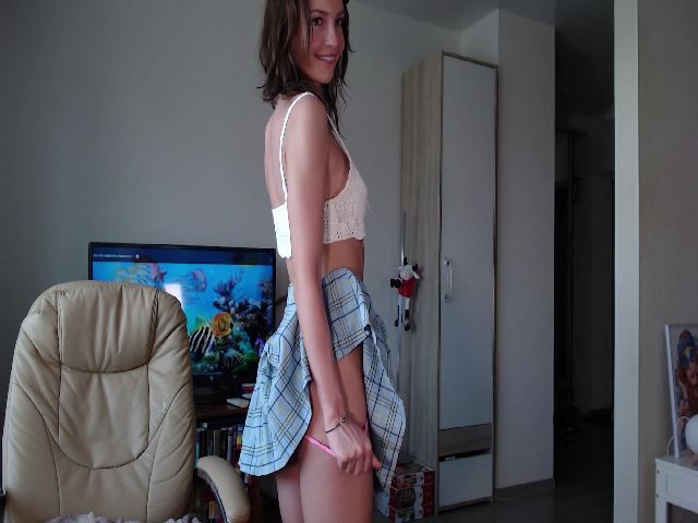 Live sex webcam photo for HoneyIAmHome #253647111