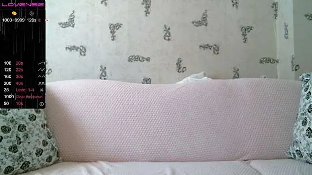 Live sex webcam photo for Star_Hell_XOXO #242207962