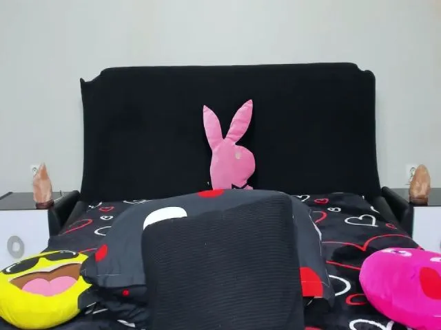 Live sex webcam photo for Adela_Hot #264600760