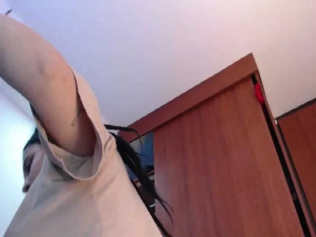 Live sex webcam photo for NinaFeliu #254924275