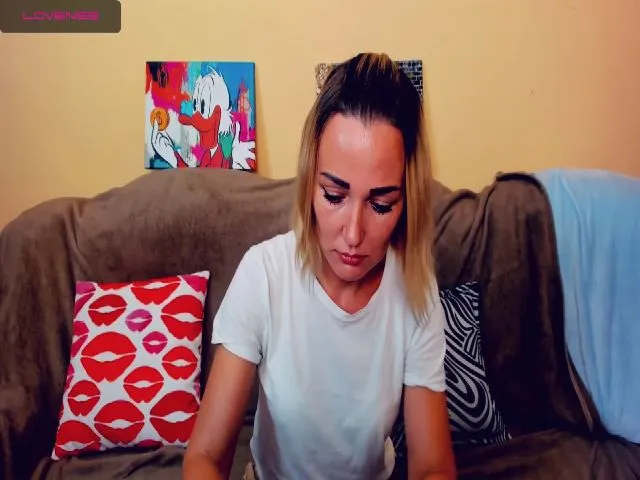 Live sex webcam photo for SecretDream #261300315