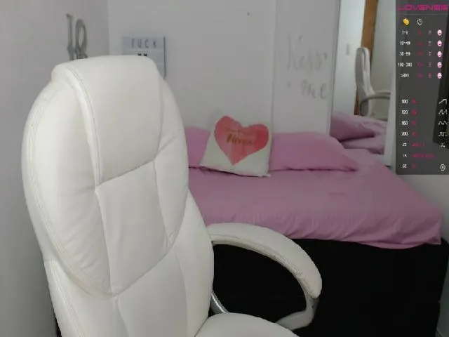 Live sex webcam photo for Hanna_milano #254904543