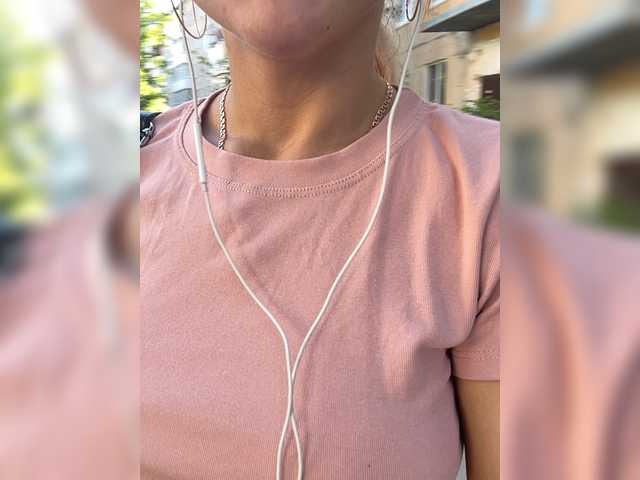 Live sex webcam photo for BambyTotty #248045625