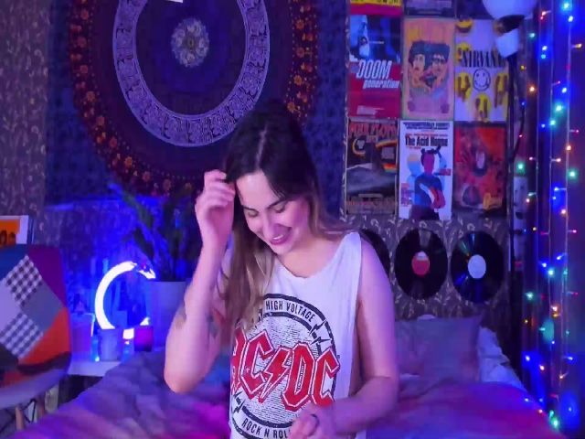 Live sex webcam photo for RETROGIRL_X #262768376