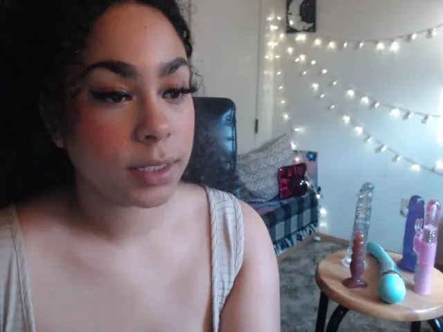 Live sex webcam photo for maxineegibson #261007307