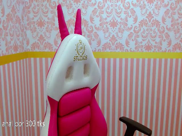 Live sex webcam photo for Aniie_pink #262124994