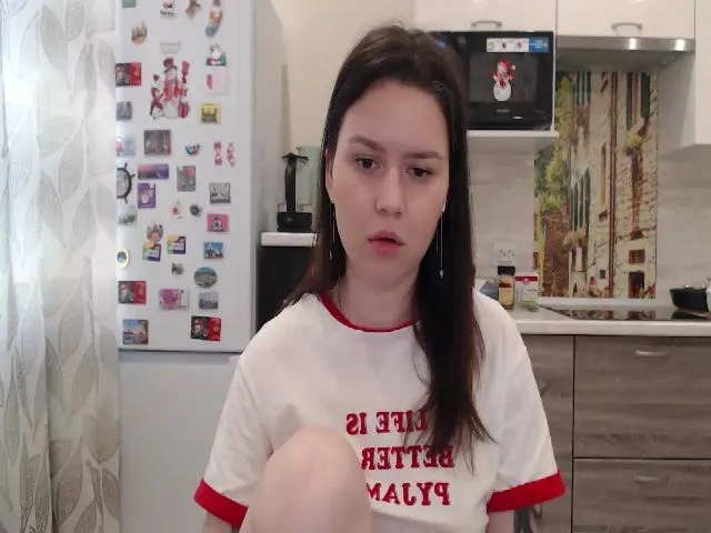 Live sex webcam photo for WonderXGirlXX #263707826