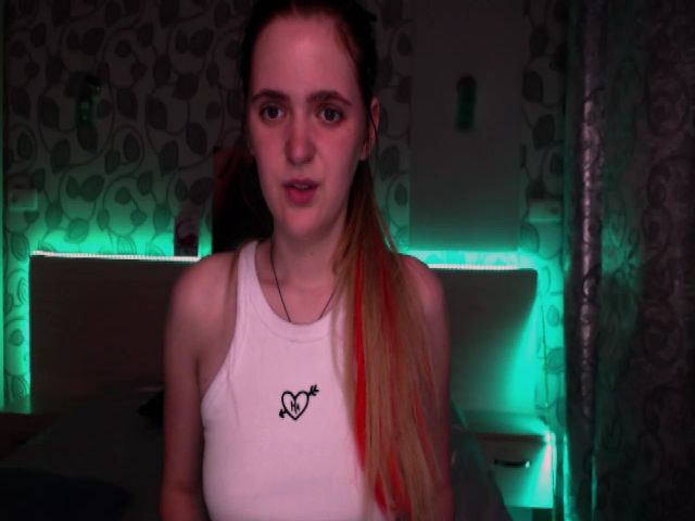 Live sex webcam photo for Ella_Hudson #254961033